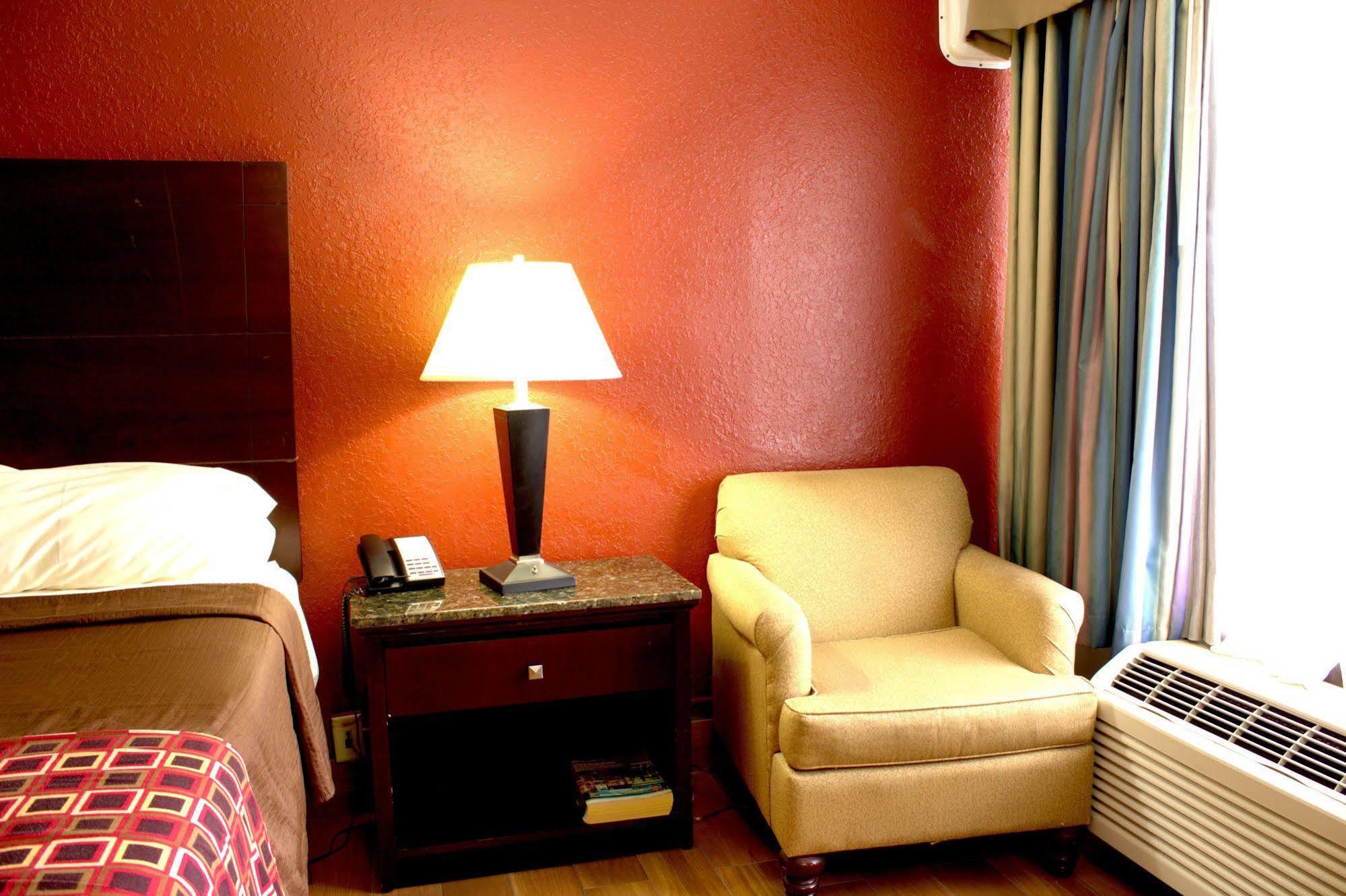 Polynesian Inn Saint Cloud Bagian luar foto